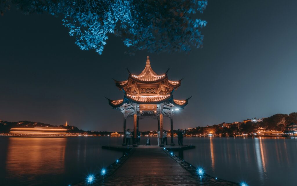hyory-liu-n4018exJ9kw-unsplash