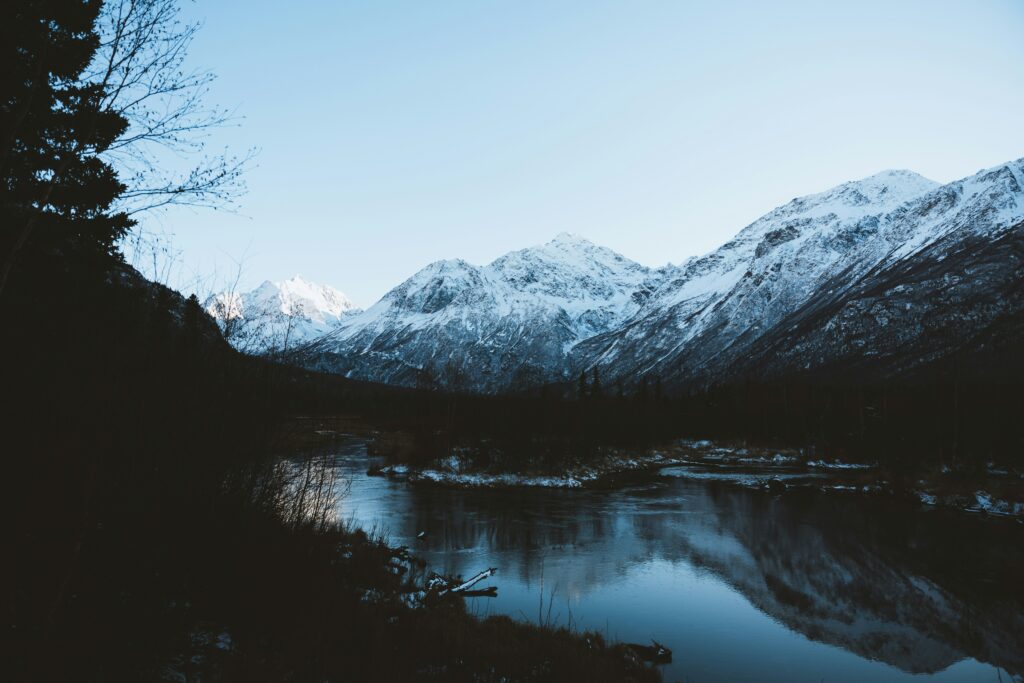 jaron-mobley-tXeswD3kmAA-unsplash