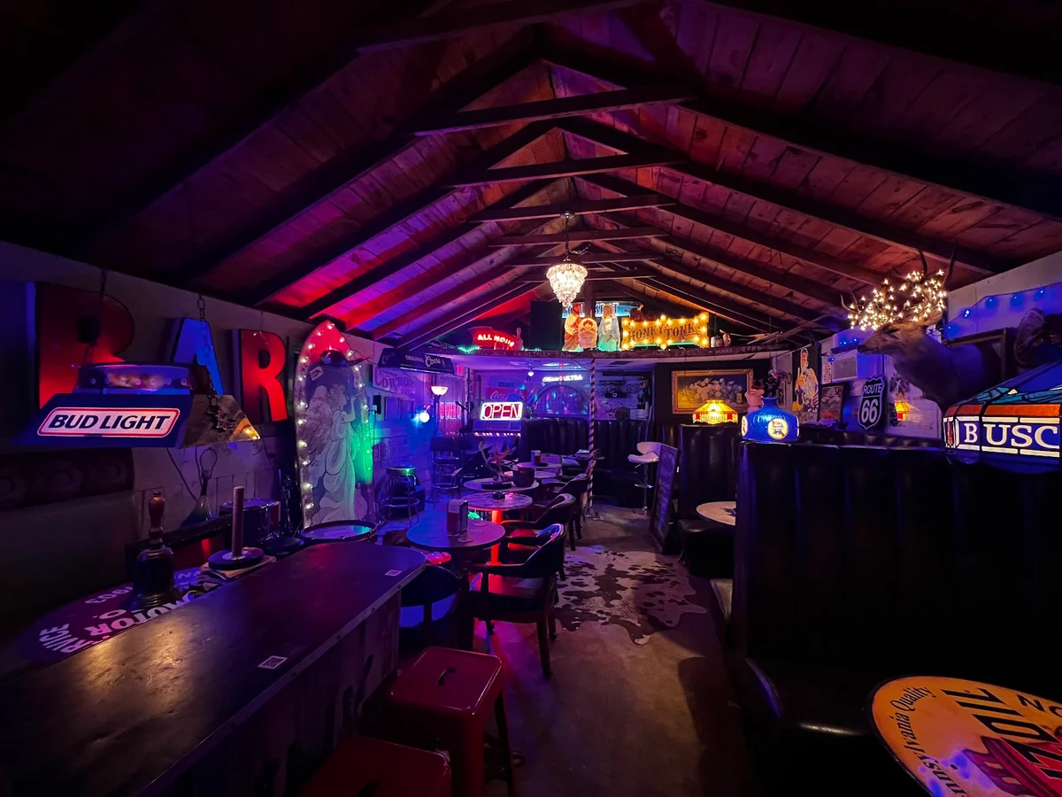 la piste de danse du plus petit honky tonk