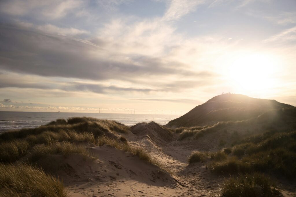 levé de soleil à Aberdeenshire au bord de mer sur une colline