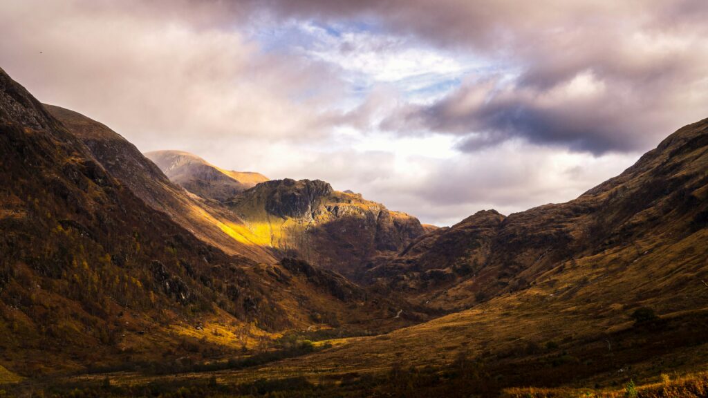 paysage montagneux en ecosse