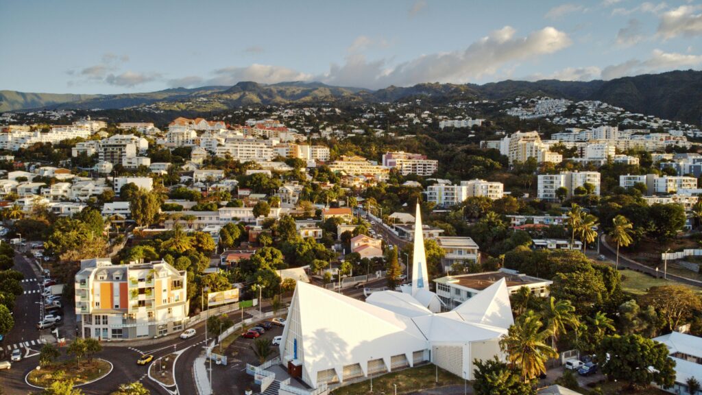 panorama de la ville de Saint-Denis à La Réunion.