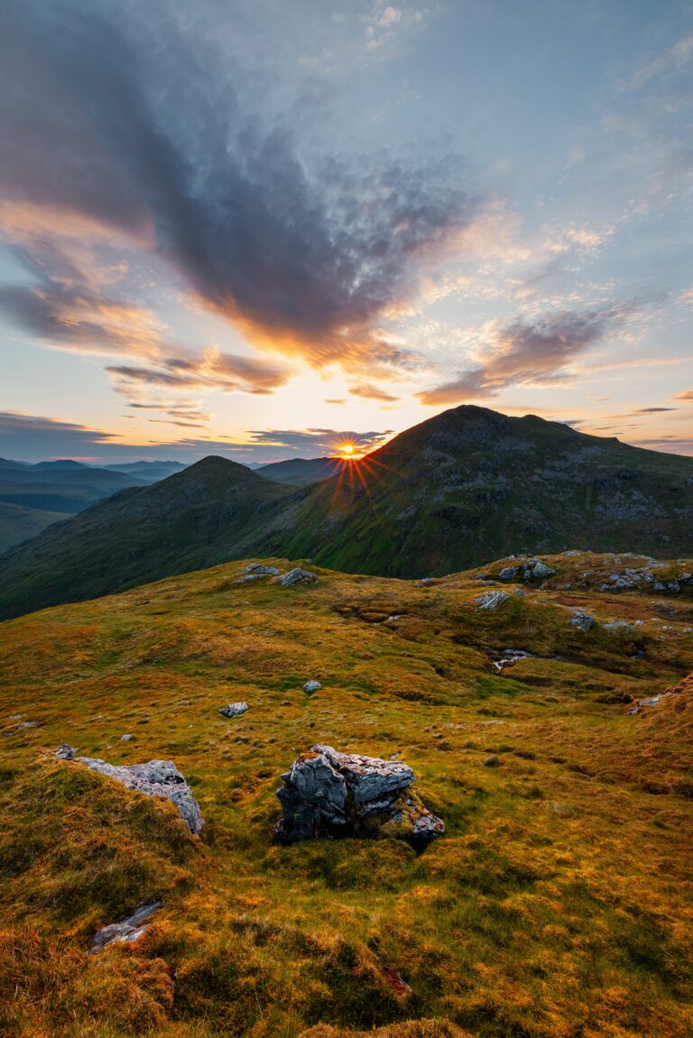 montagne dans un parc national des trossachs en ecosse